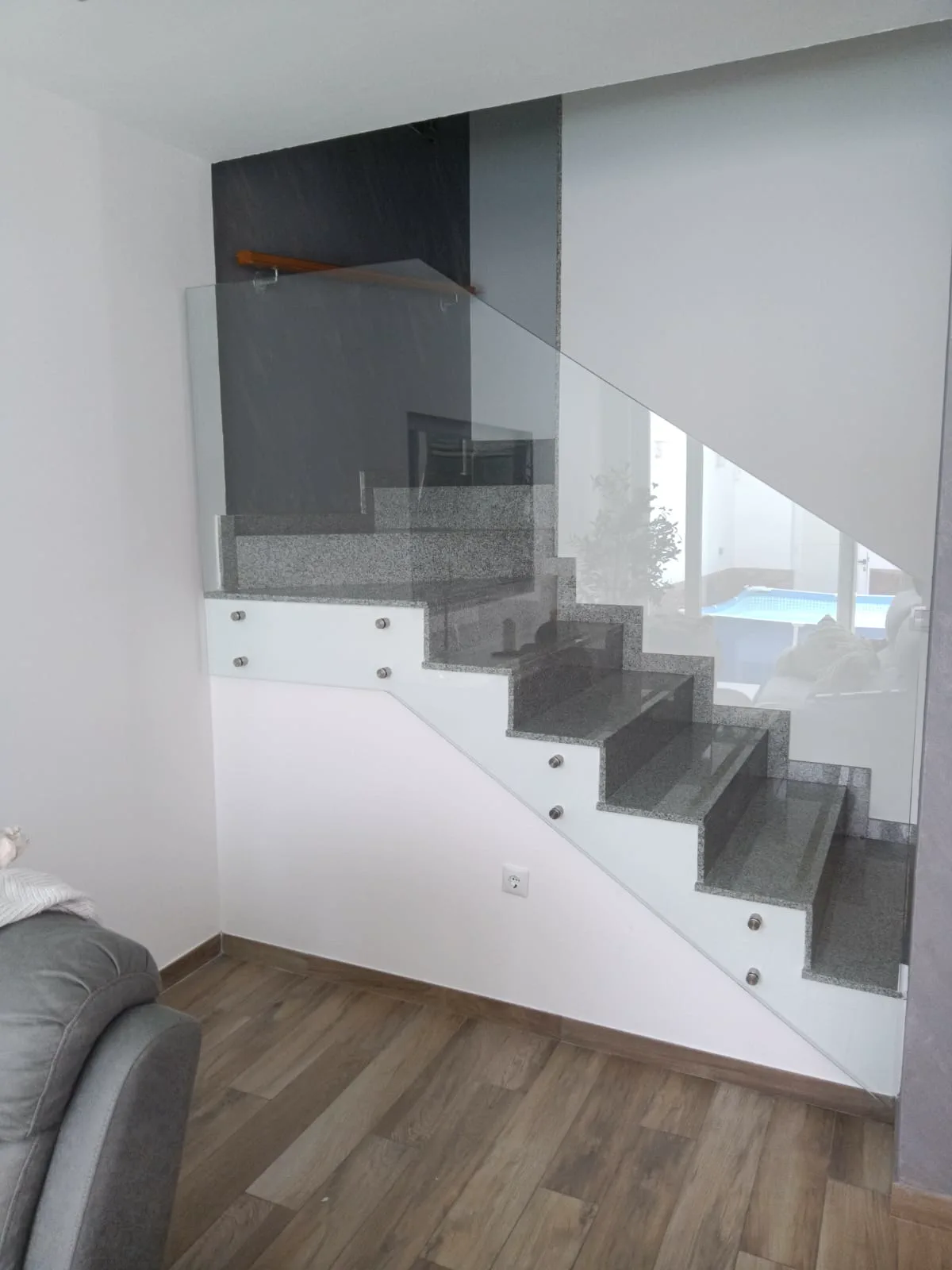 Guarda-corpos em vidro — Infinite Glassworks