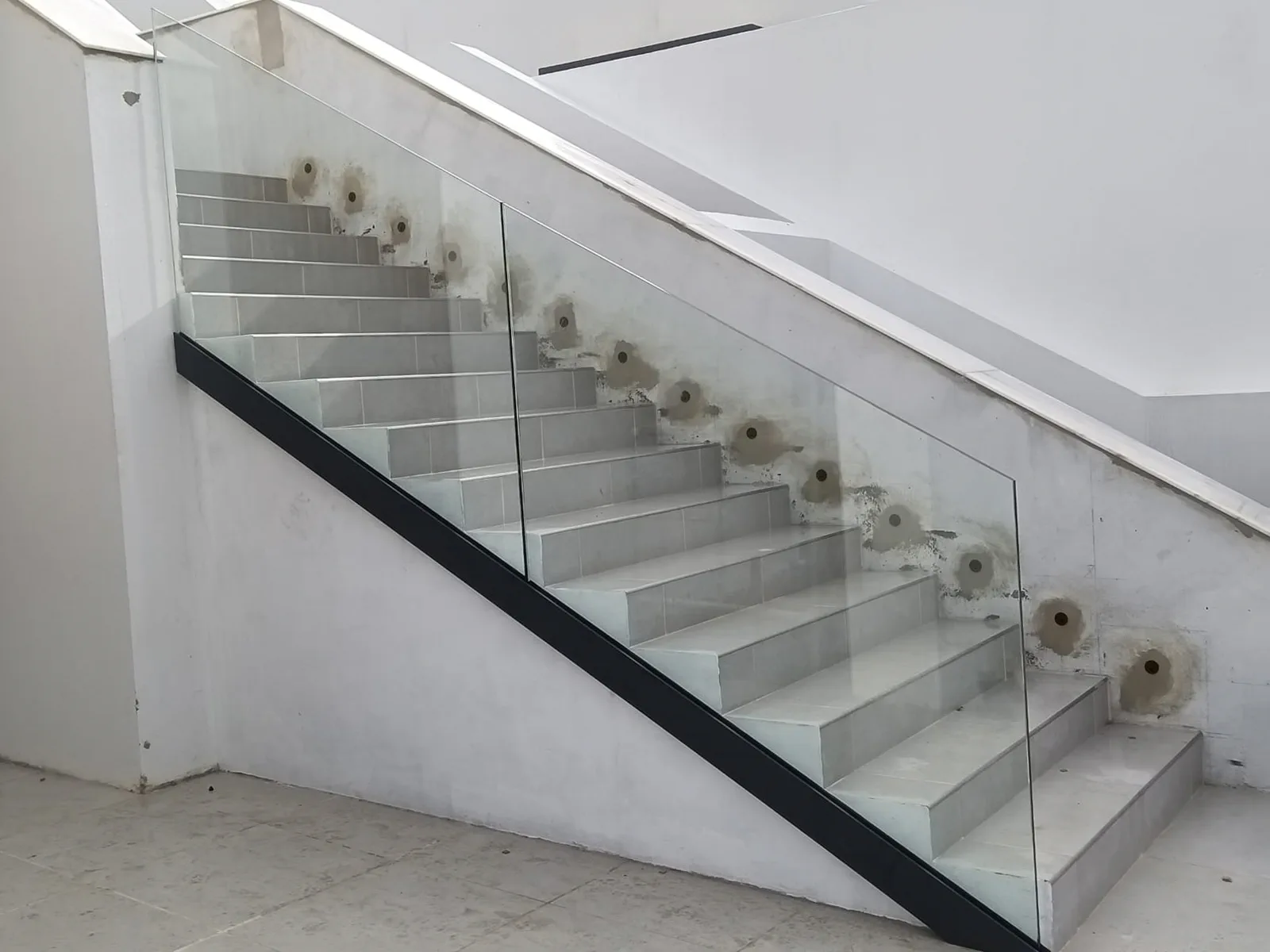 Guarda-corpos em vidro — Infinite Glassworks