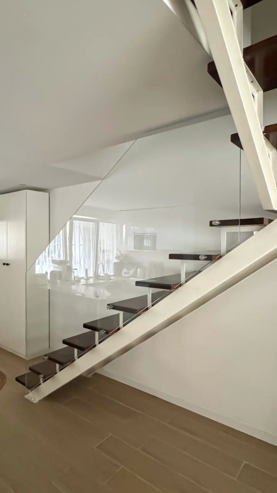 Guarda-corpos em vidro — Infinite Glassworks